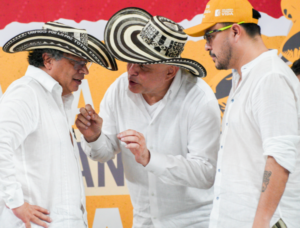 Radican denuncia contra Gustavo Petro por reuniones con exjefes paramilitares en Valledupar